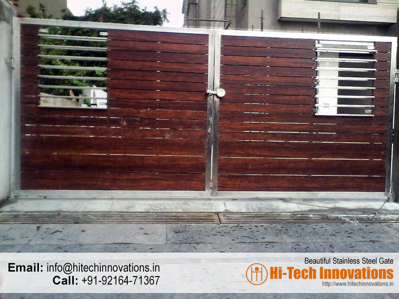 Designer Steel Gate with Wood (Code 01-1482016)